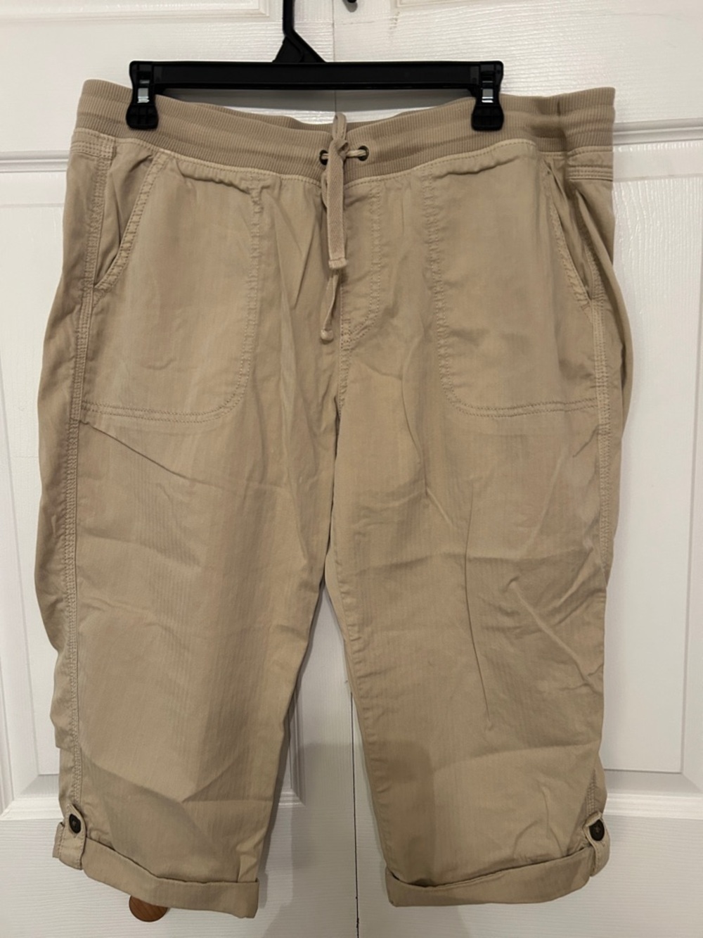 Sonoma Goods For Life Casual Drawstring Capri Pants in Tan